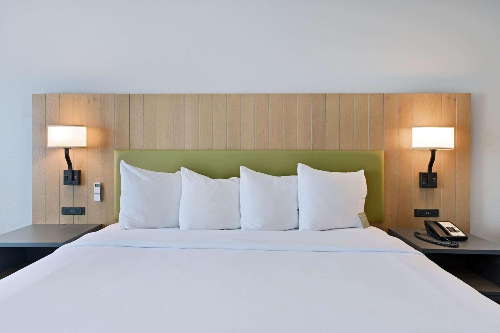 Country Inn & Suites By Radisson, Bloomington-Normal Airport, Il المظهر الخارجي الصورة